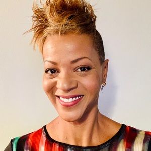 Meet your Posher, Beverly